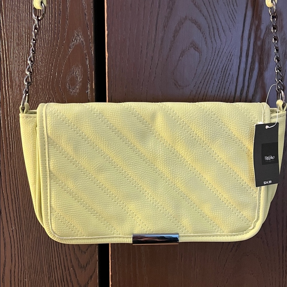 Mossimo citron colored shoulder purse. NWT